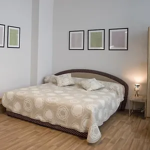  Apartmán Krakovska 5